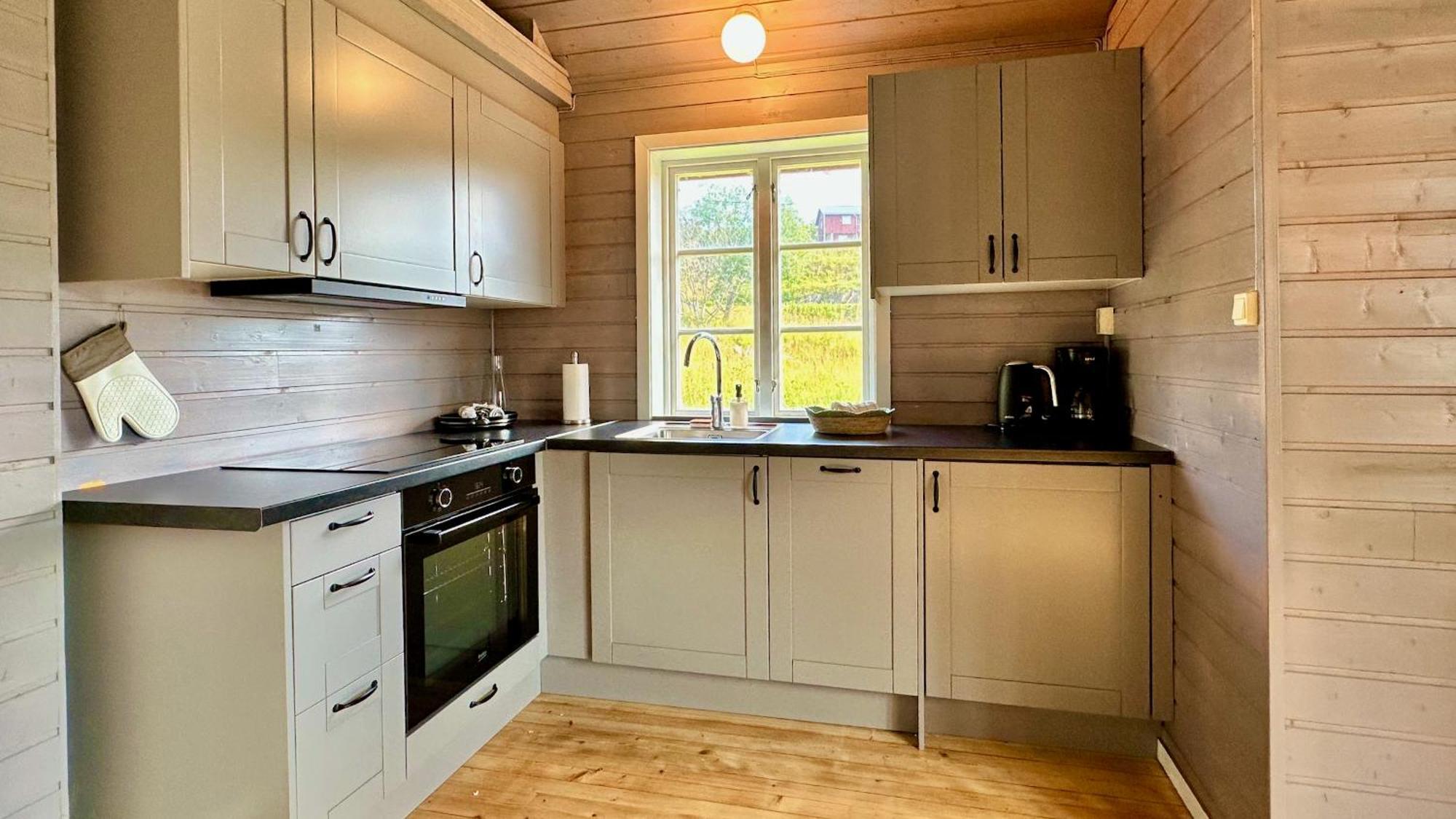 Chalet Eagle Bay - Waterfront Rorbu B Sorvagen